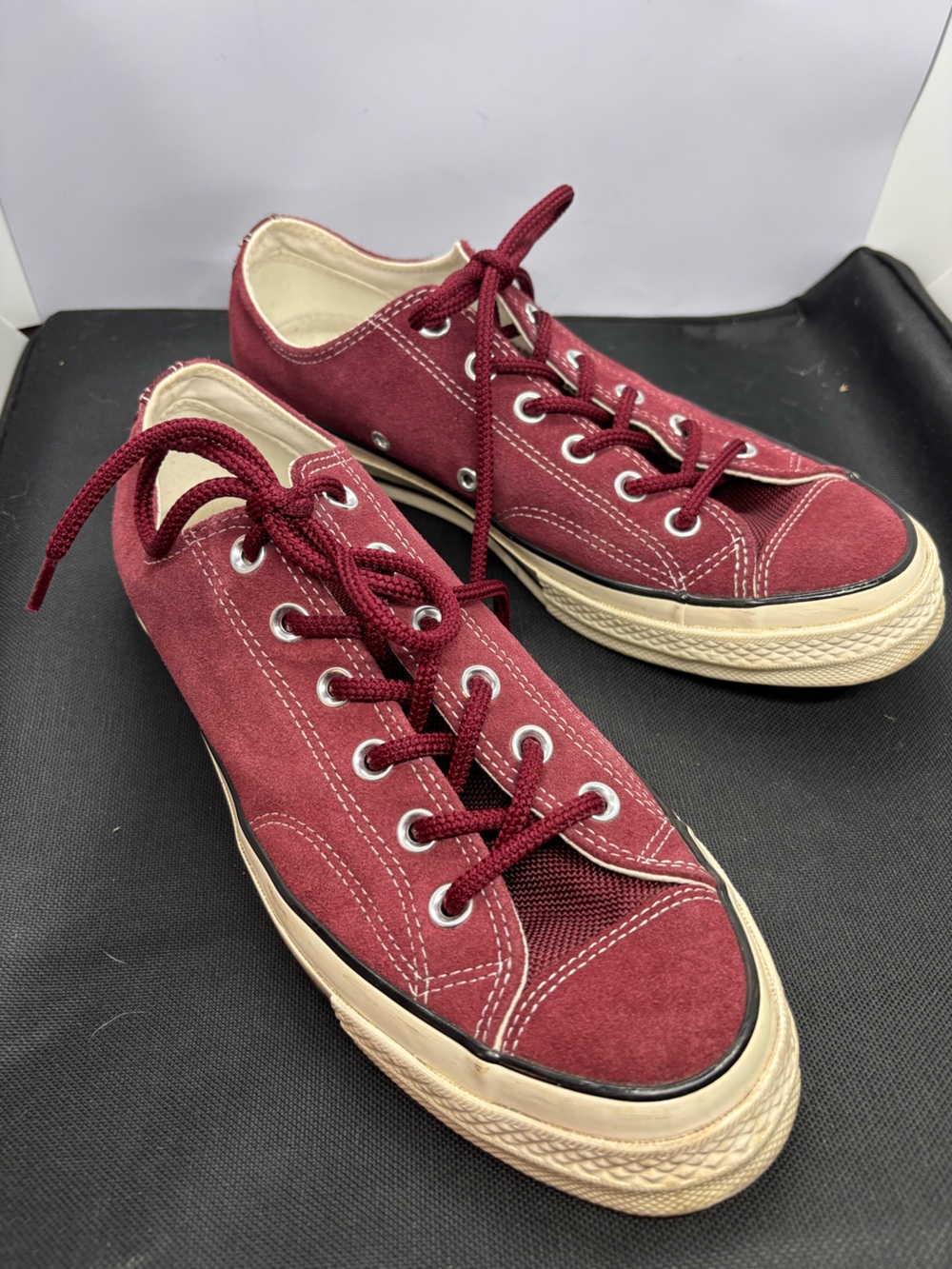 Converse Low-Top Suede Sneakers in Burgundy